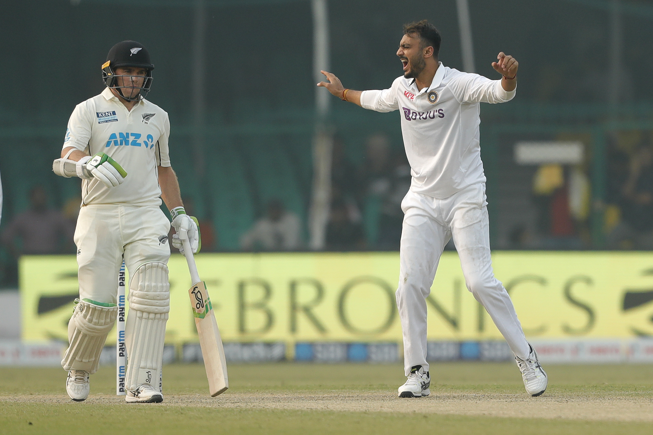 Axar Patel of India appalling for the wicket Ross Taylor of New Zealand during day two of the 1st Test match between India and New Zealand held at the Green Park International Stadium in Kanpur on the 26th November 2021Photo by Saikat Das / Sportzpics for BCCI