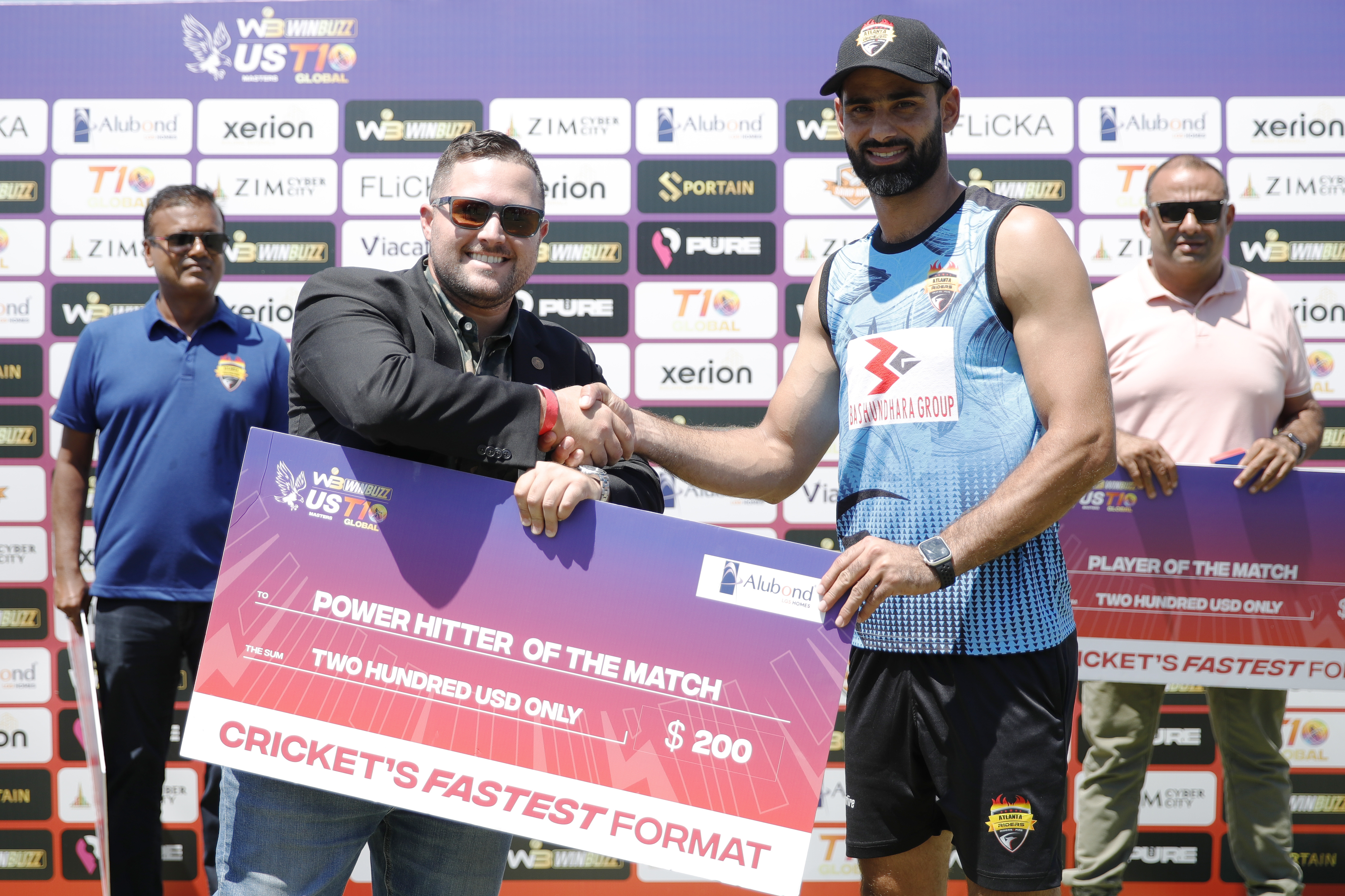 Hammad Azam of Atlanta Riders with Power Hitter of the Match award during match 20 of the US Masters T10 League between the Texas Chargers and the Atlanta Riders at the Central Broward Park in Lauderhill, Florida on the 25th August 2023 Photo by Saikat Das / ACEIMAGES for US Masters T10