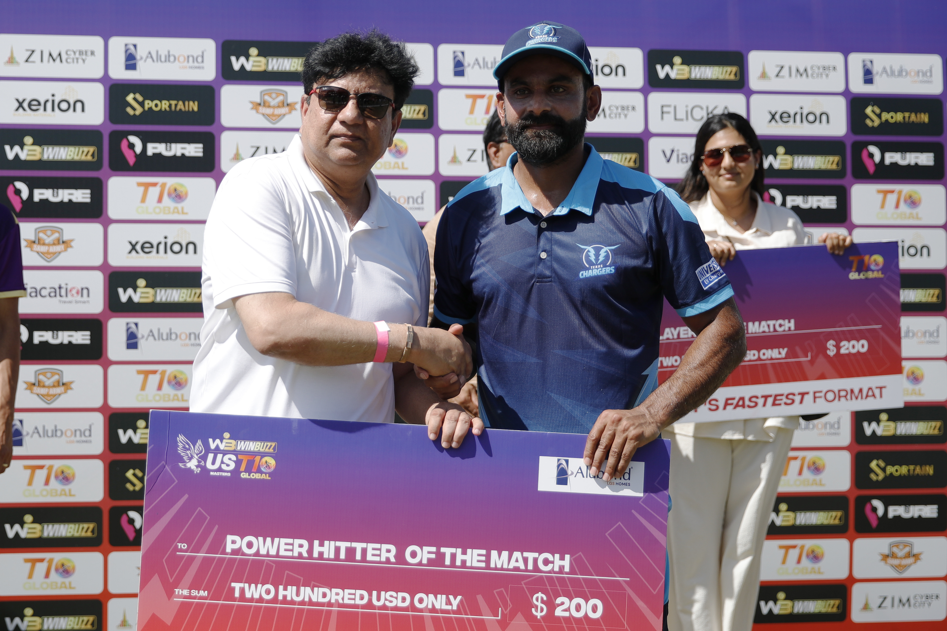 Mohammad Hafeez of Texas Chargers with Power Hitter of the Match award during match 24, Qualifier 2 of the US Masters T10 League between the Texas Chargers and the California Knights at the Central Broward Park in Lauderhill, Florida on the 26th August 2023 Photo by Saikat Das / ACEIMAGES for US Masters T10