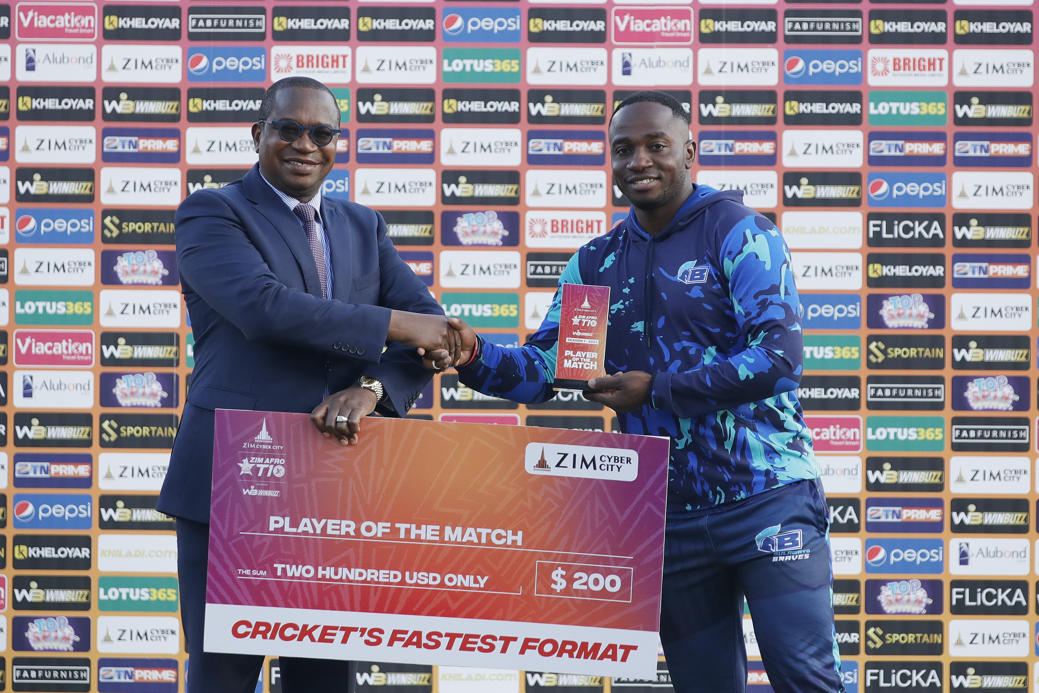 Innocent Kaia of Bulawayo Braves with Player of the Match awardduring match 16 of the Zim Afro T10 League between the Cape Town Samp Army and the Bulawayo Braves at the Harare Sports Club in the Zimbabwe on the 26th July 2023Photo by Saikat Das / ACEIMAGES for Zim Afro T10