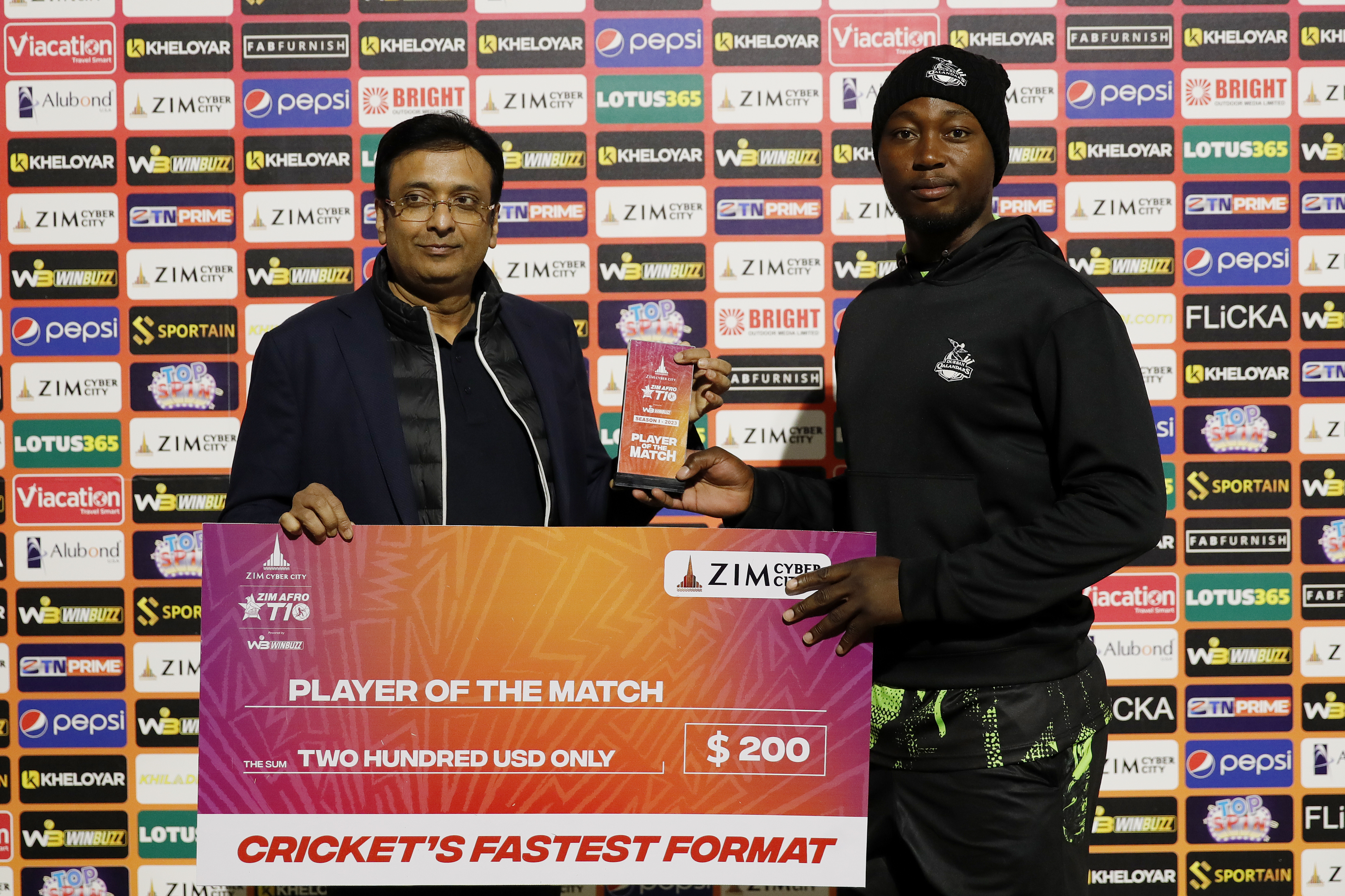 Tendai Chatara of Durban Qalandars with Player of the Match awardduring match 5 of the Zim Afro T10 League between the Durban Qalandars and the Johannesburg Buffaloes held at the Harare Sports Club in the Zimbabwe on the 22nd July 2023Photo by Saikat Das / ACEIMAGES for Zim Afro T10